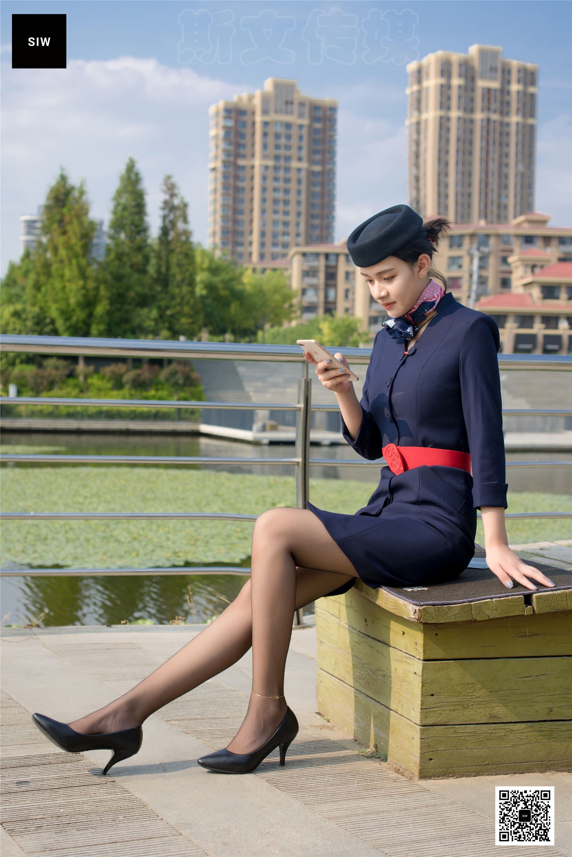 SIW斯文传媒 051 东航工装制服帽子丝巾套裙四件套 - 思琪